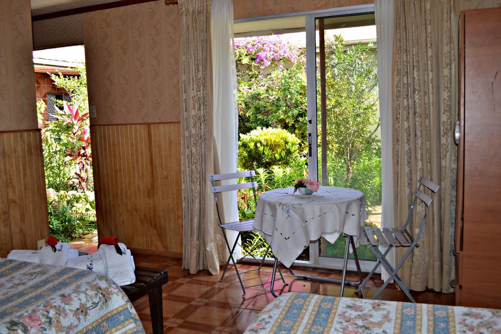 Hostal Vai Kapua Hanga Roa Zimmer foto